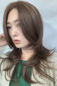 画像10: front ＆つむじlace wigセンター分けハイレイヤーデザインカットセミロング【フォギーグレージュ】